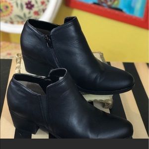 Naturalizer Booties